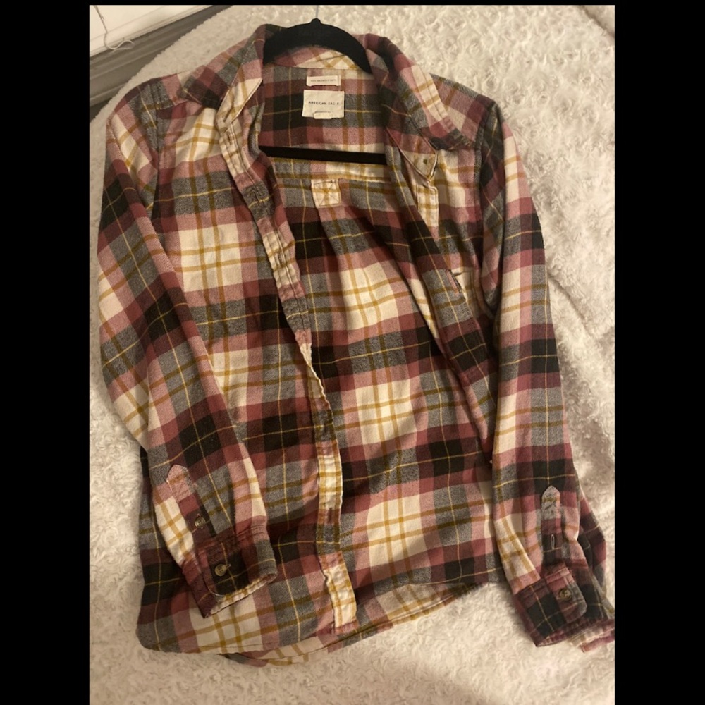 american eagle cute flannel never worn